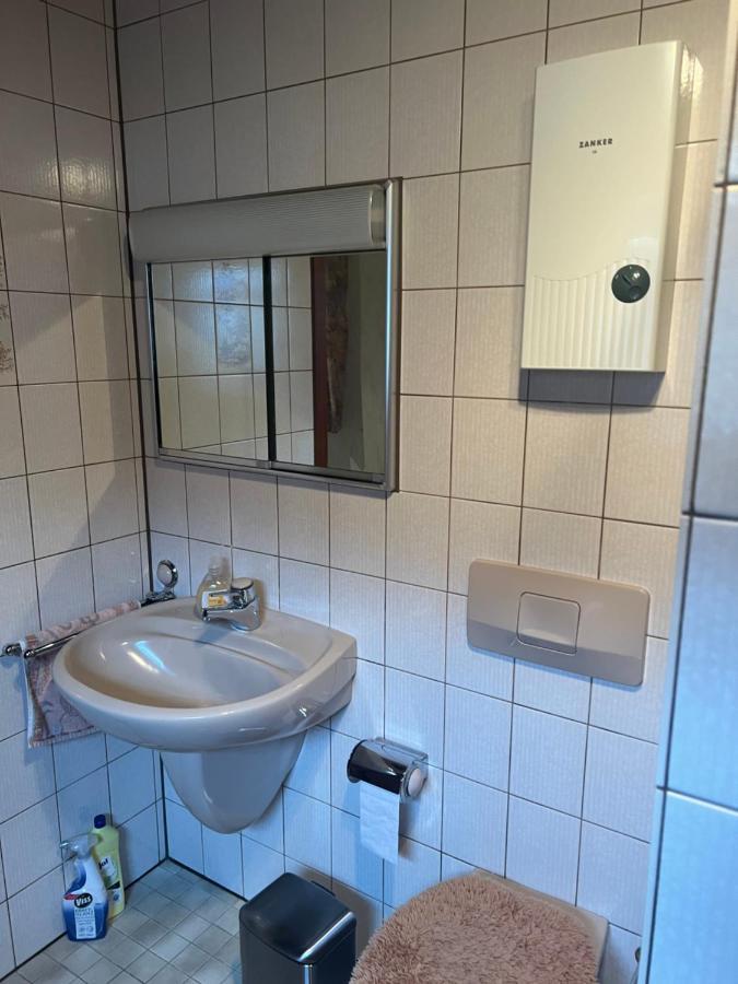 Ferienwohnungjahrsfeld Strassenhaus ภายนอก รูปภาพ